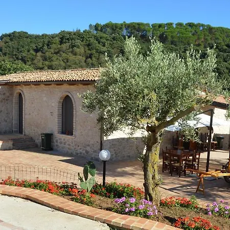 Azienda Agrituristica Carida