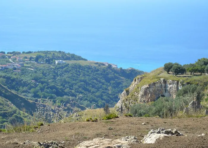 农家乐 Azienda Agrituristica Carida *